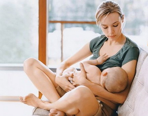 Можно ли кормить грудью беременной