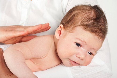 Новорожденный икает после кормления